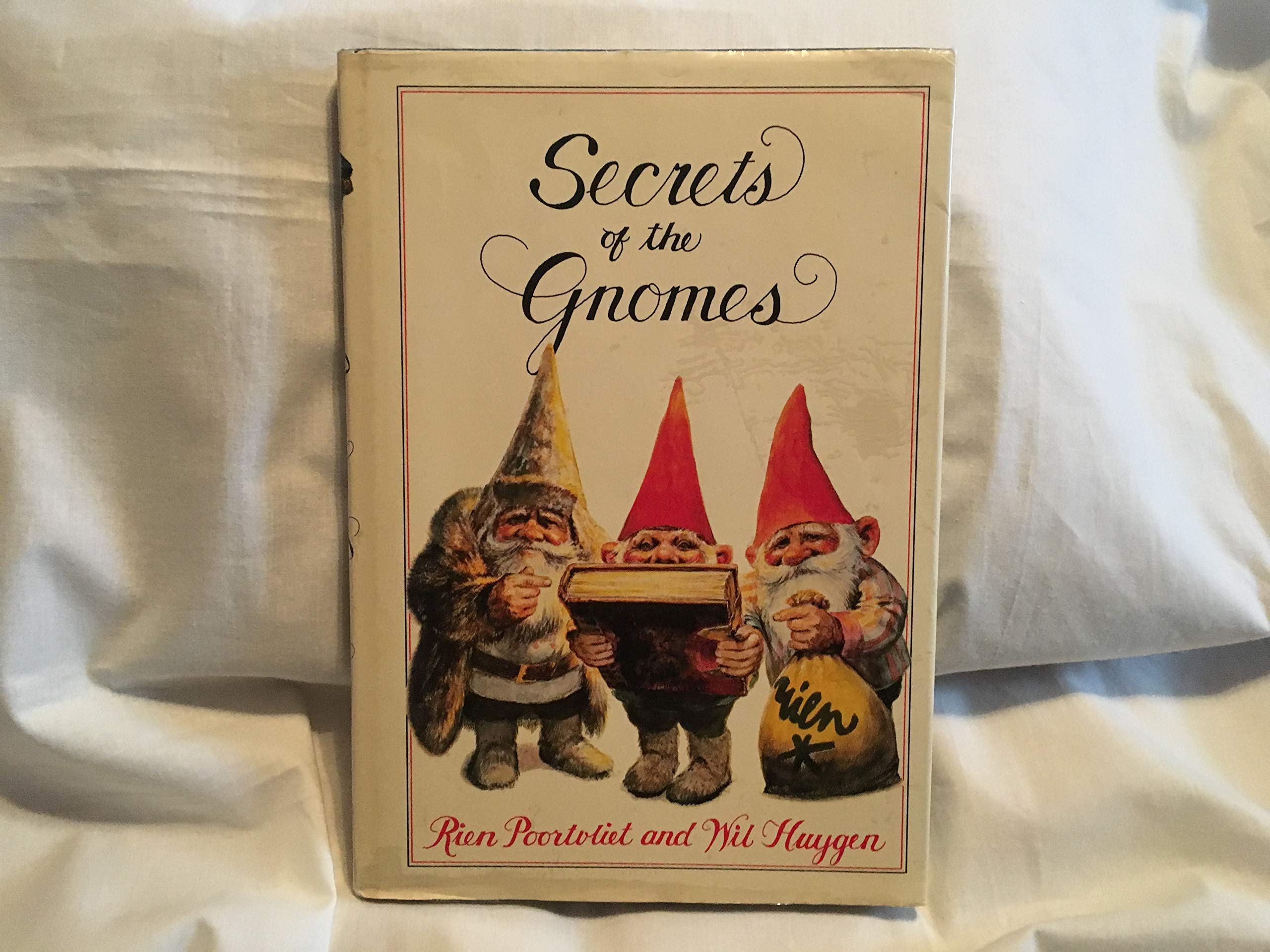 Secrets of the Gnomes [Hardcover] Wil Huygen, Rien Poortvliet